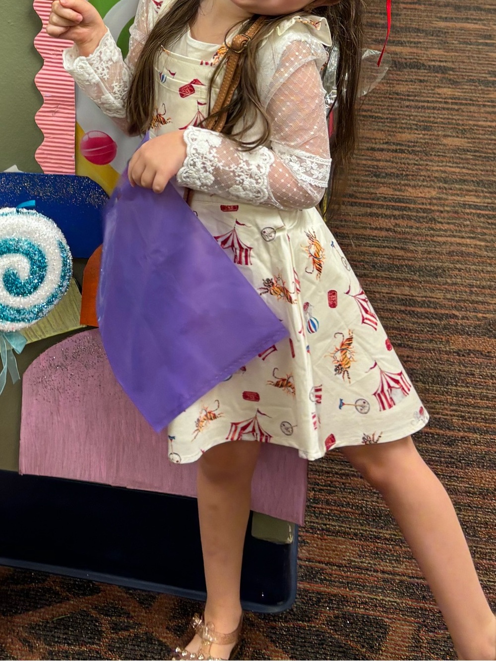 Classic Prep Dress with Circus print - 4T - Picture 10 of 10